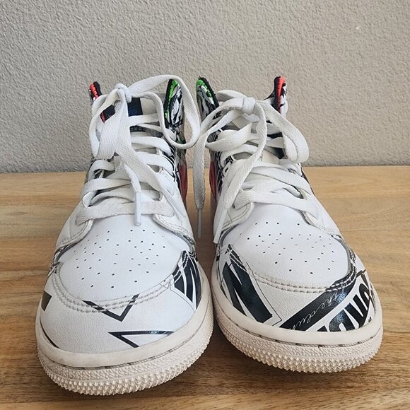 Nike Air Jordan 1 Mid All Over Print Logos Boys Size 4Y 554724-119 - Picture 11 of 13